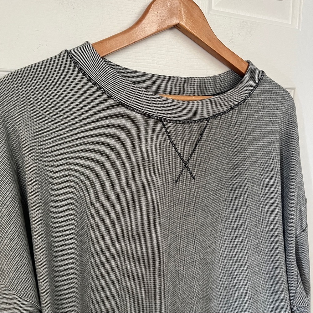 Kirious Los Angeles Women’s Sweatshirt. L. - Picture 2 of 7